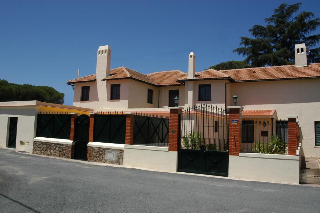 Riotinto Victorian House Guest House Minas De Riotinto Bagian luar foto